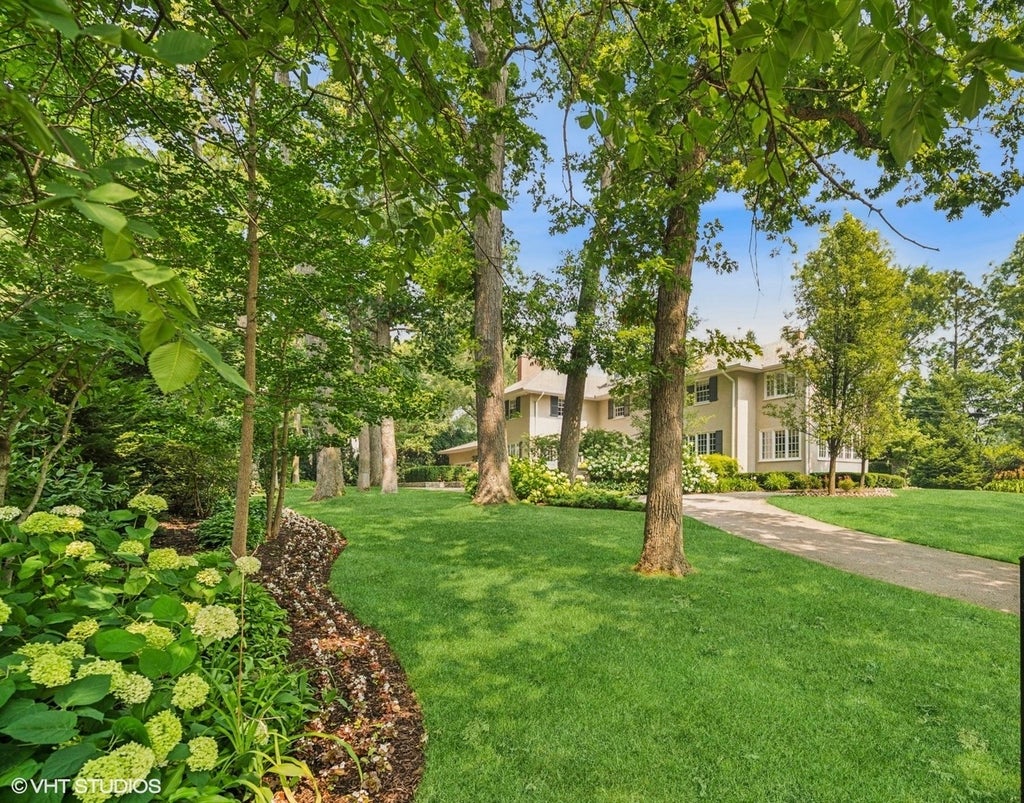 646 Prospect Avenue, Winnetka, 60093