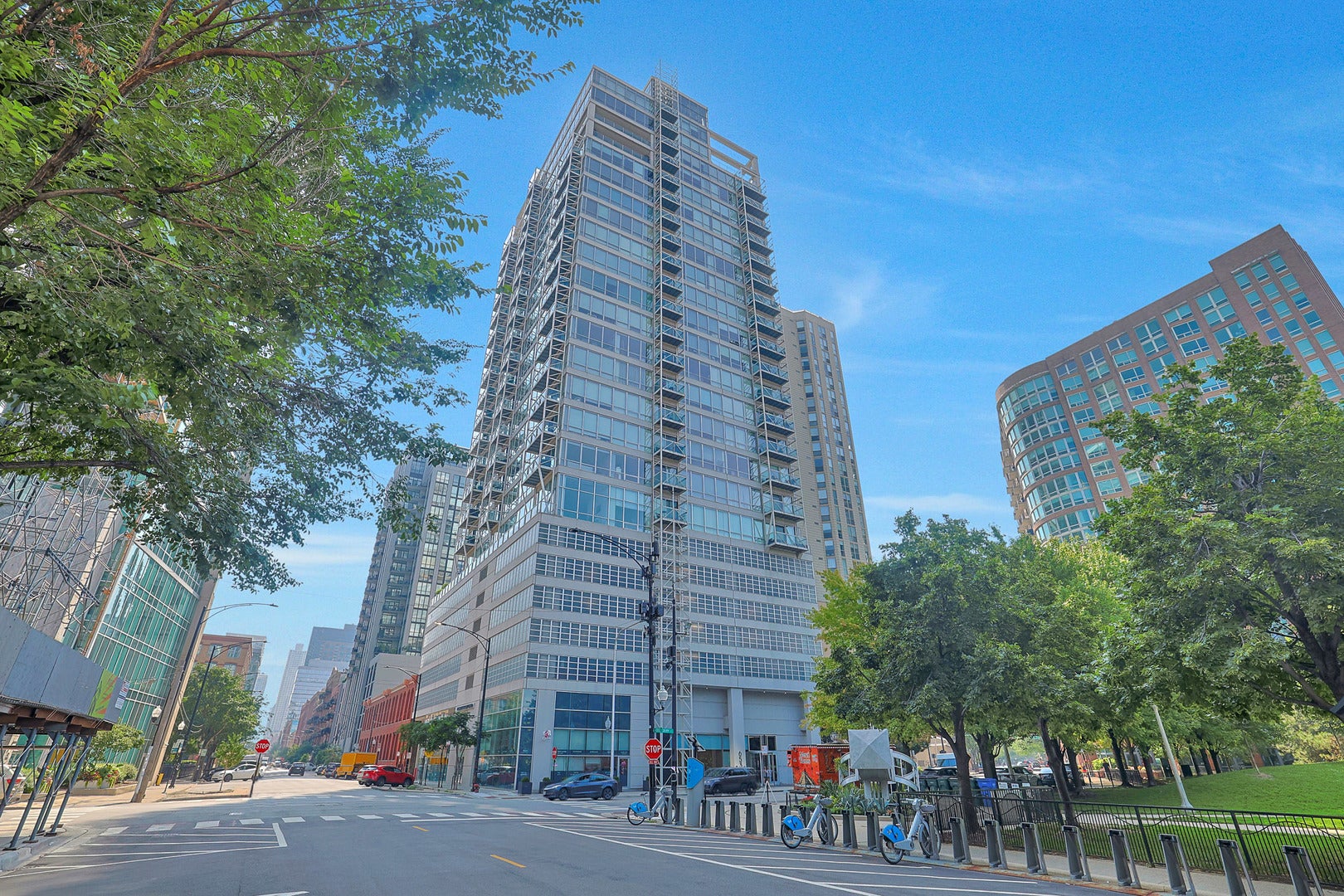 Photo of Listing #12442948