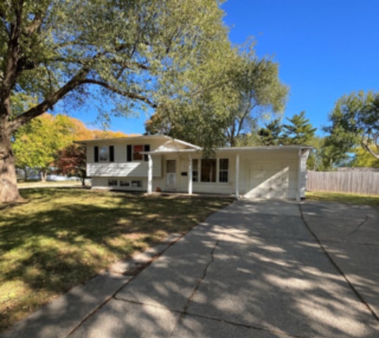 3 Scarsdale Road, Montgomery