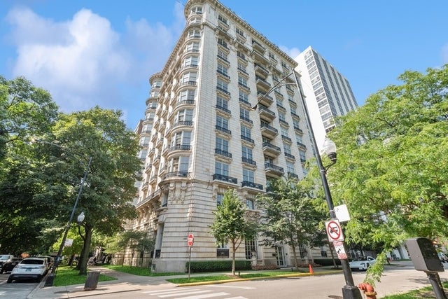 1544 North State Parkway 3a, Chicago
