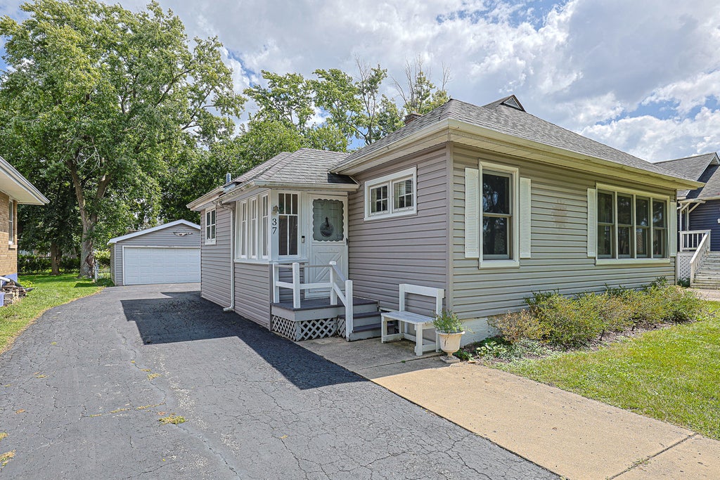 37 North Addison Road, Villa Park