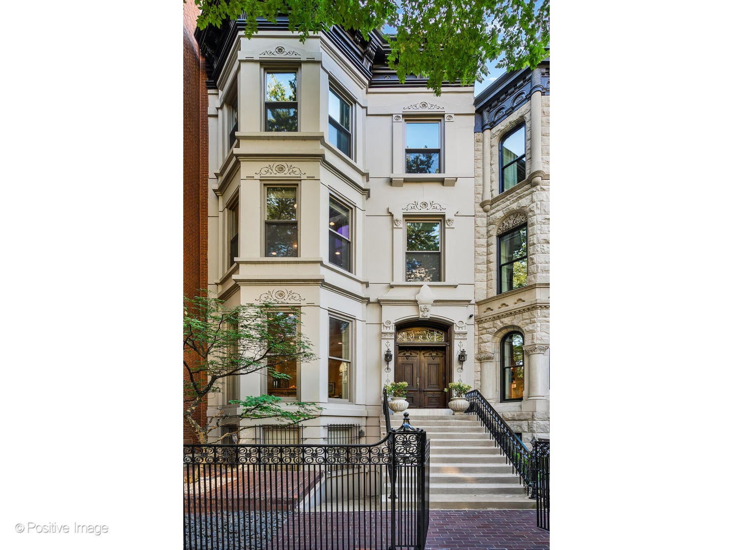 Photo of Listing #12445304