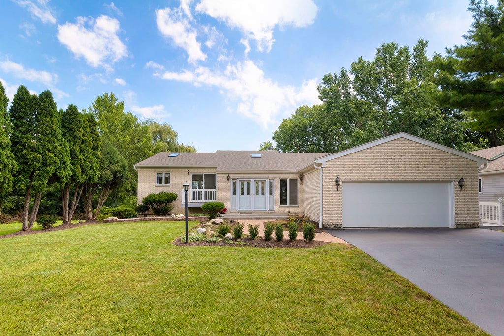 2027 Alta Vista Drive, Waukegan