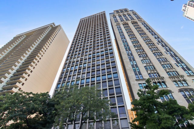 1240 North Lake Shore Drive 14a, Chicago