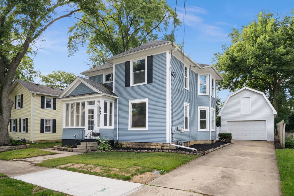 424 State Street, Batavia