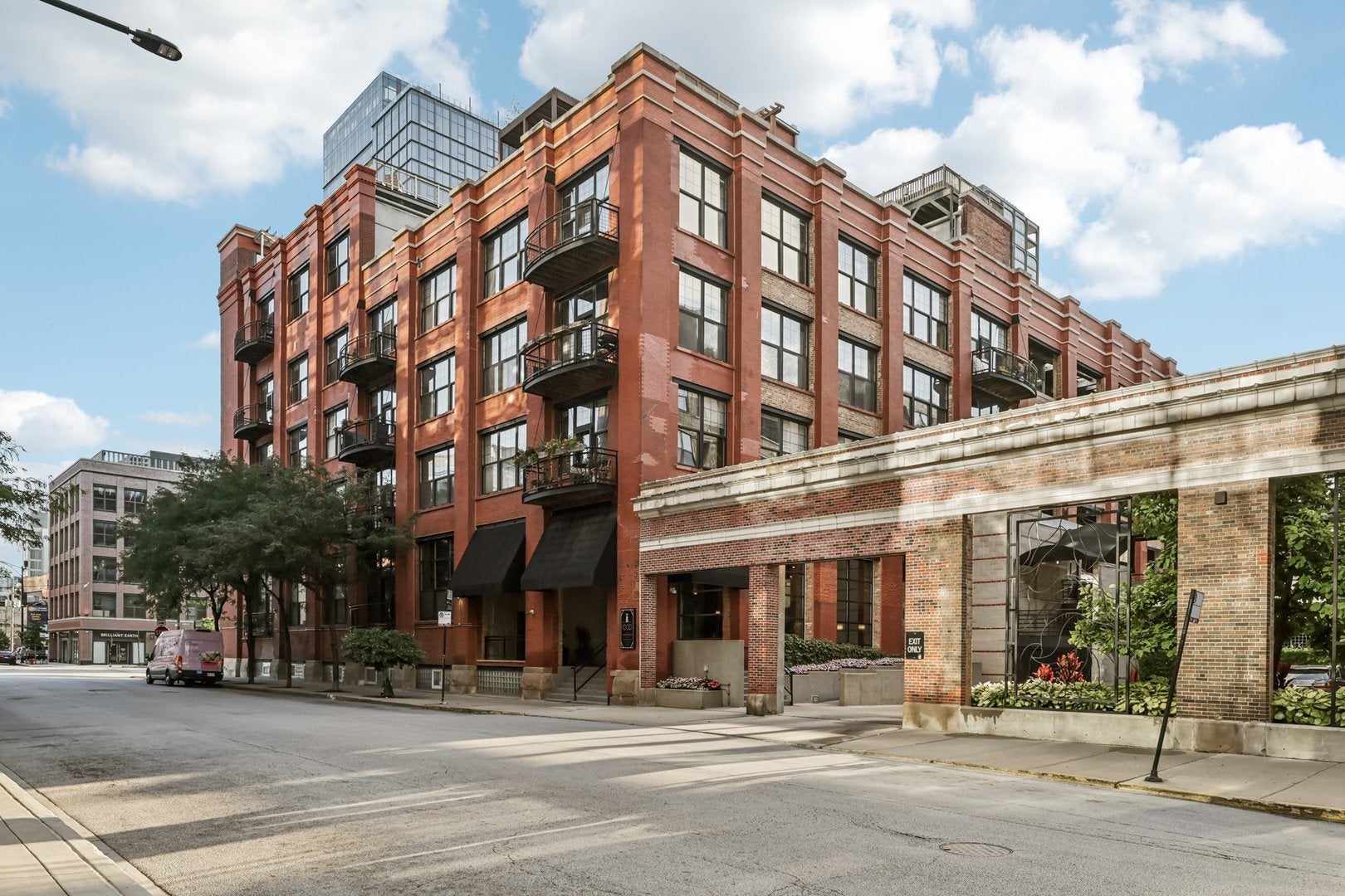 Photo of Listing #12451413