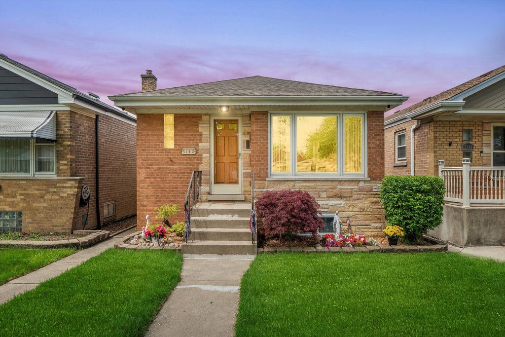5142 South Mulligan Avenue, Chicago