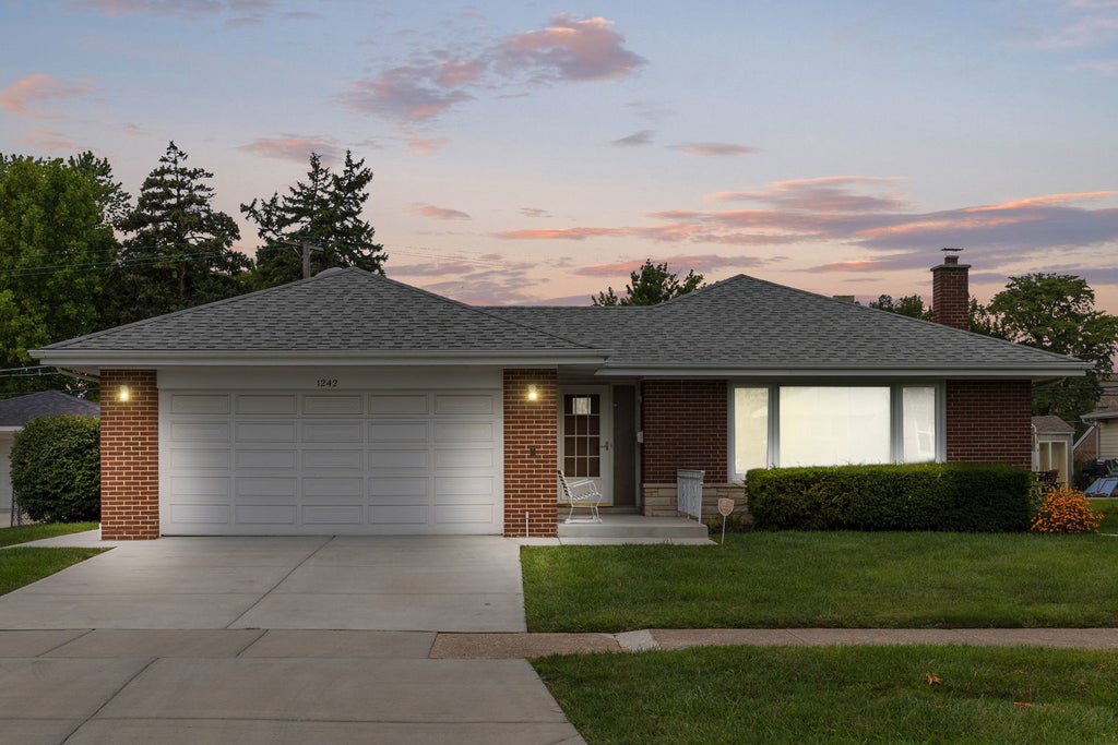 1242 Heidorn Avenue, Westchester