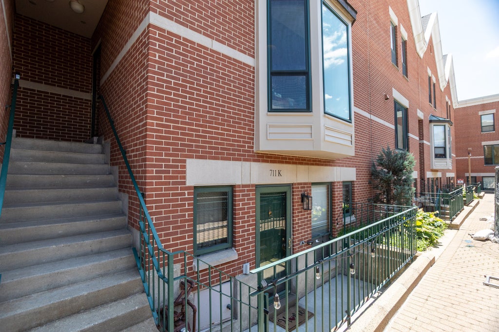 711 South Ashland Avenue K, Chicago