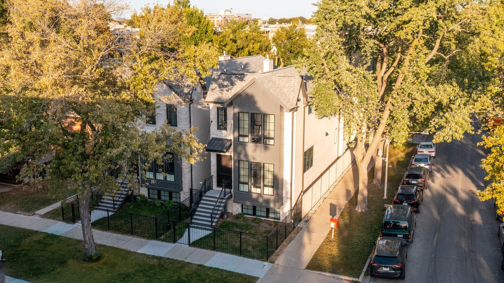 2501 North Sawyer Avenue, Chicago, 60647