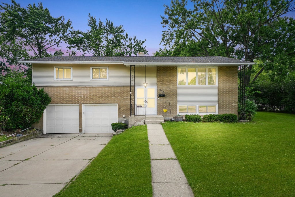 306 North Bissell Drive, Palatine