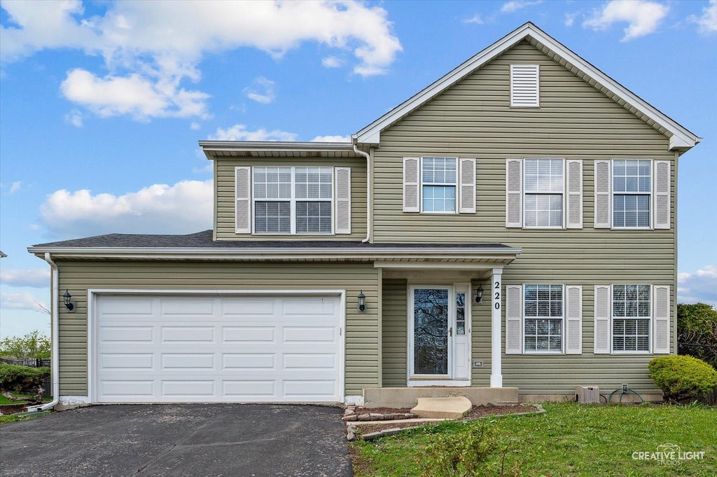 220 Braemar Glen, Bolingbrook