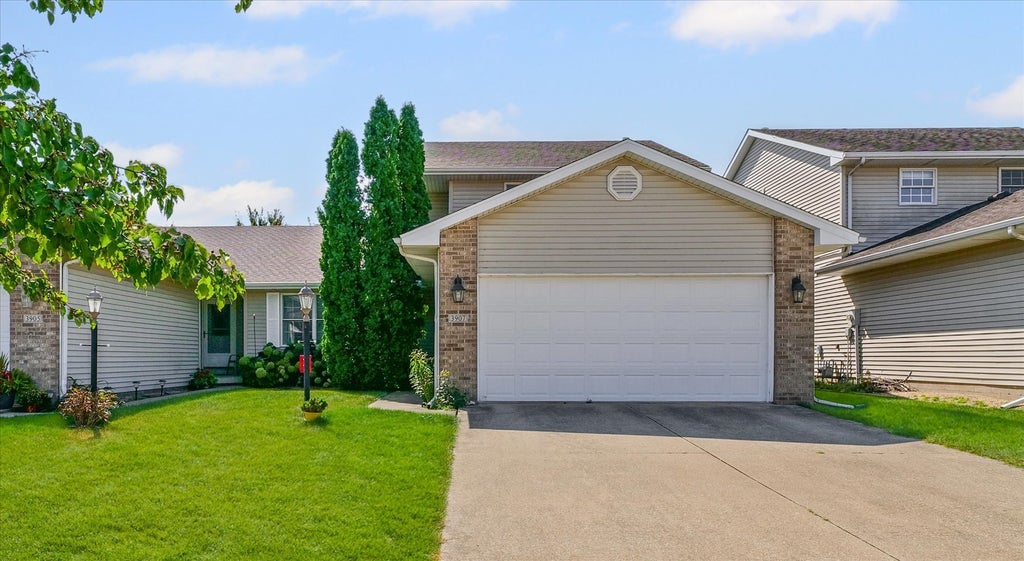 3907 Aberdeen Drive, Champaign, 61822