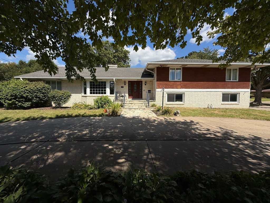 402 West Le Fevre Road, Sterling