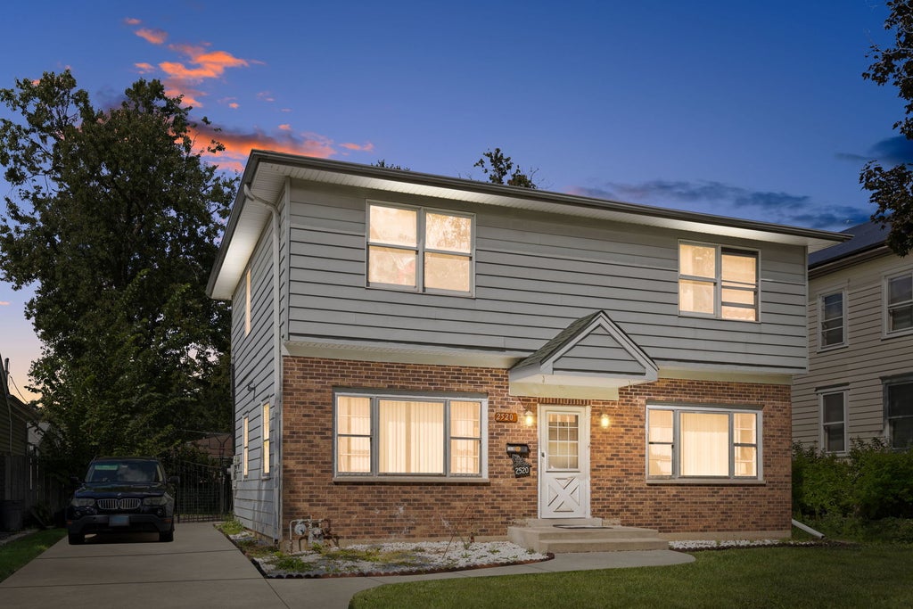 2520 Dora Street, Franklin Park