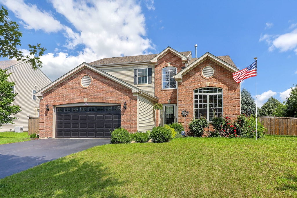 406 South Palmer Drive, Bolingbrook