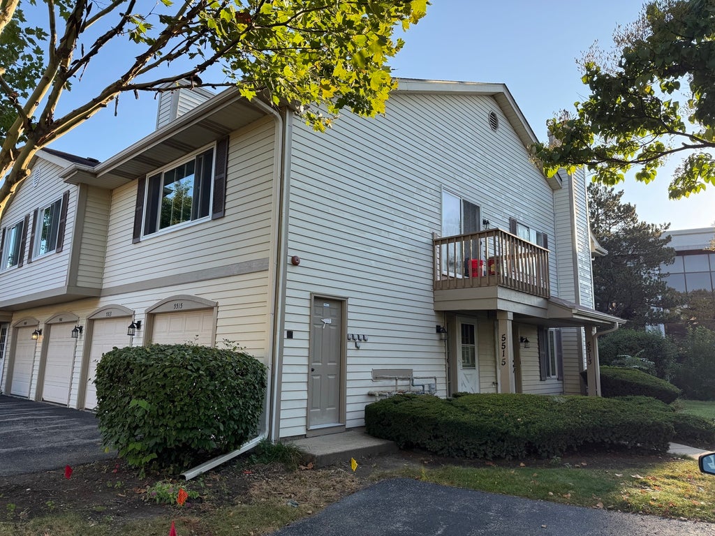 5513 Barclay Court, Clarendon Hills