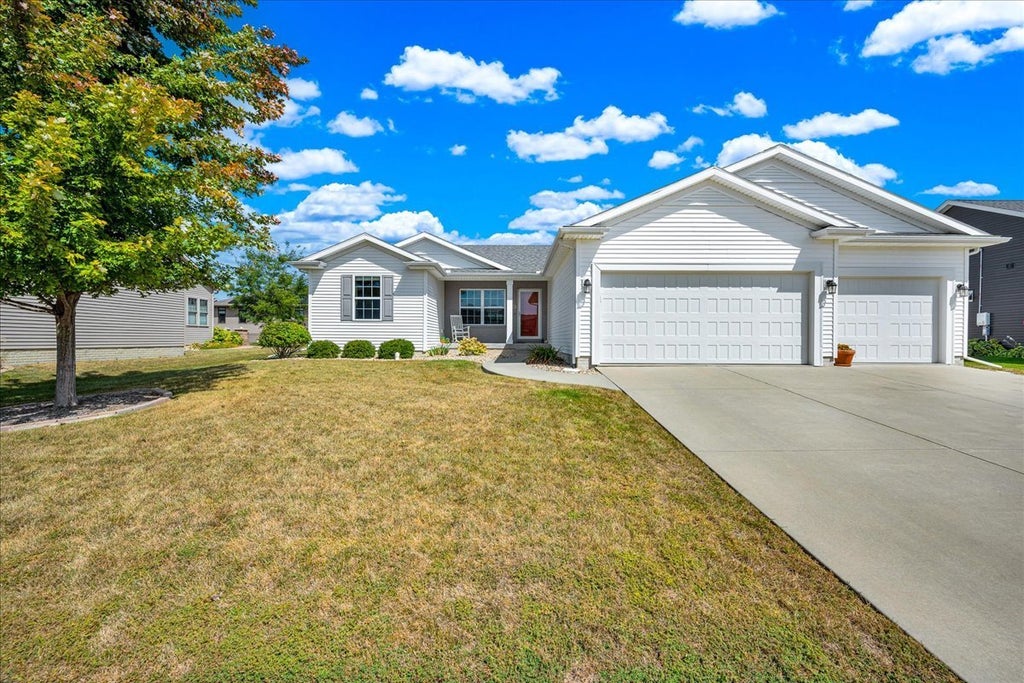 2770 Sedona Drive, Normal