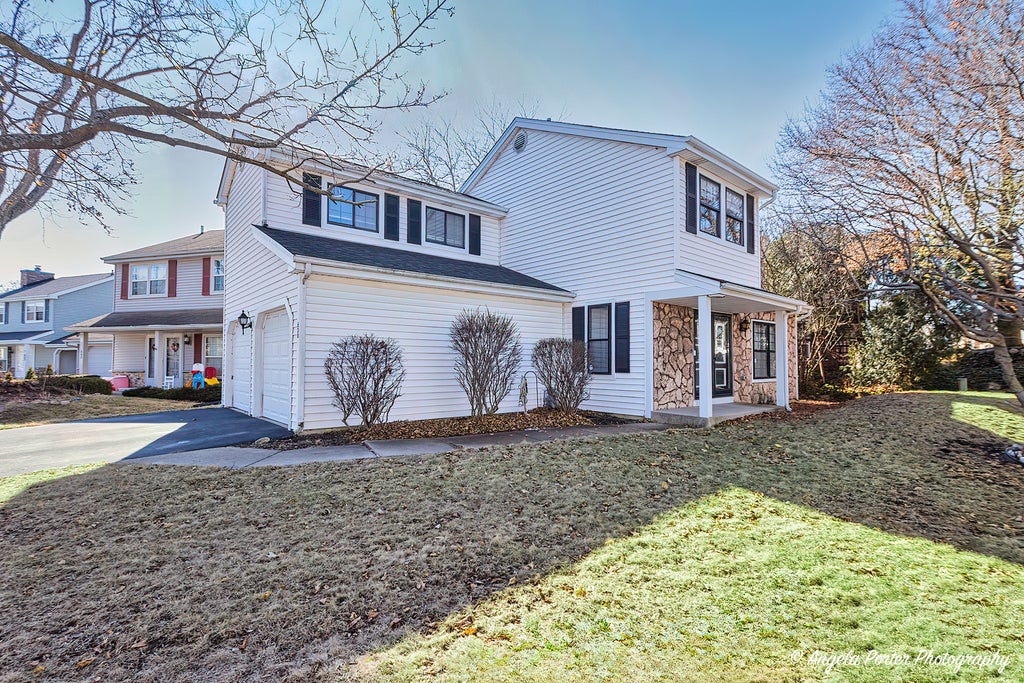 638 Dordan Court, Gurnee