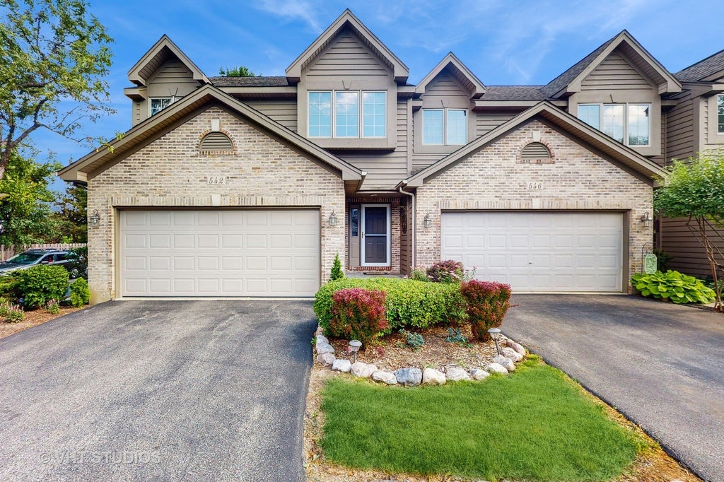 542 Silver Aspen Circle, Crystal Lake, 60014