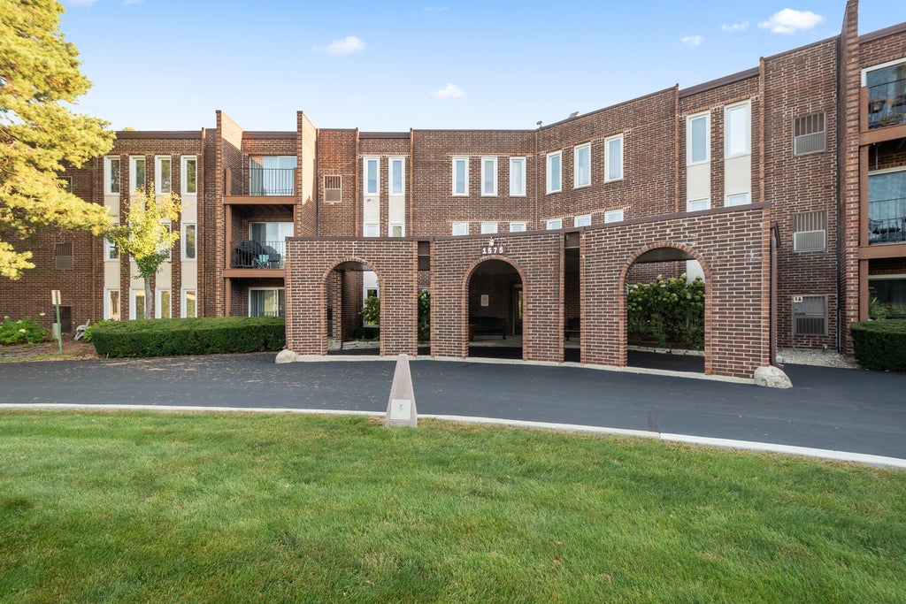 1575 Sandpebble Drive 336, Wheeling, 60090