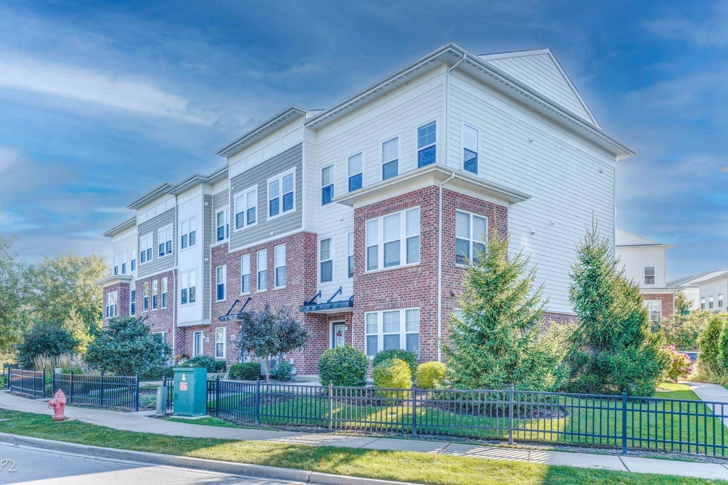 3573 Mulligan Drive, Woodridge, 60517