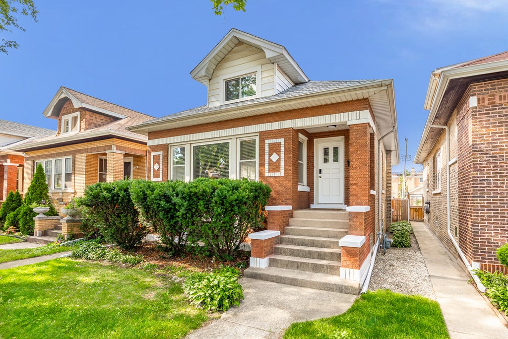 6535 26th Place, Berwyn