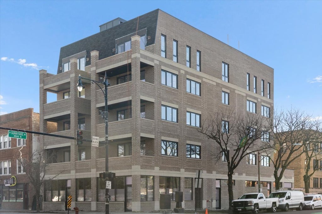 2405 West Sunnyside Avenue 3n, Chicago, 60625