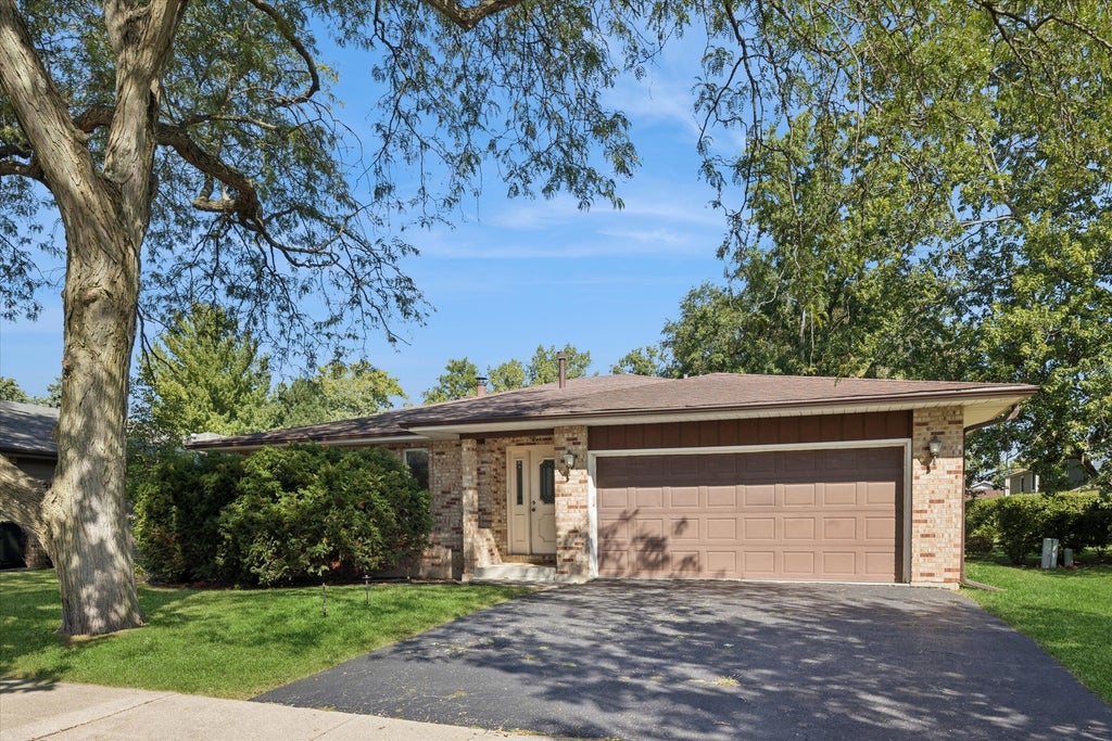 532 West 59th Street, Westmont