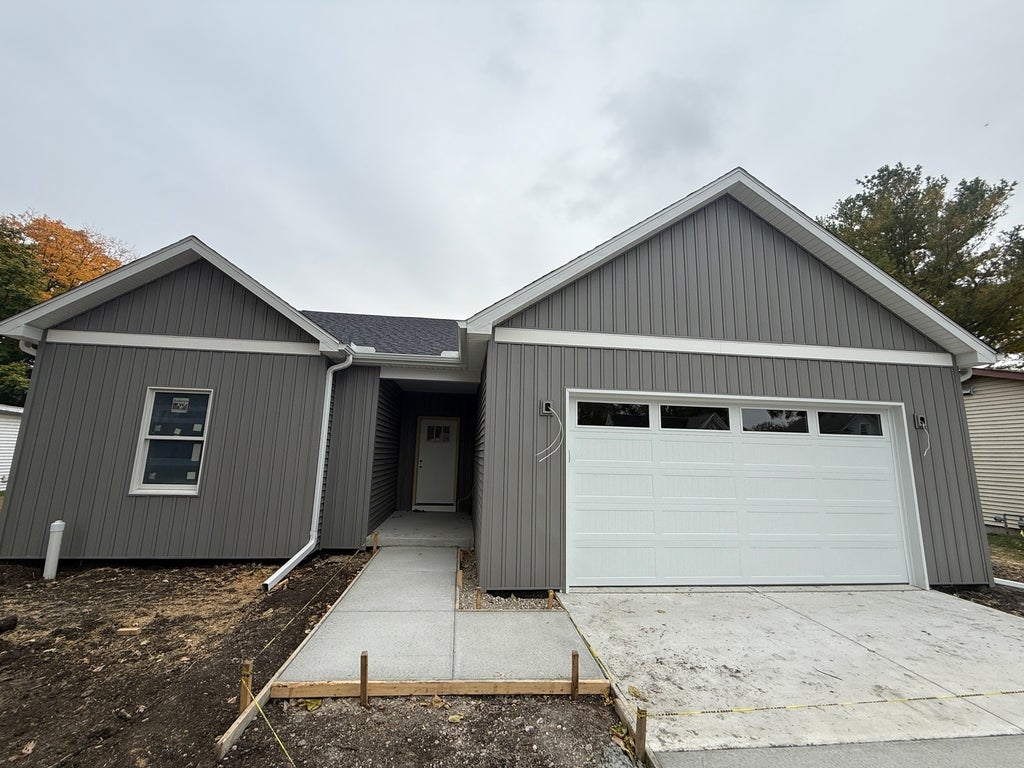 404 East Sherman Street, St. Joseph