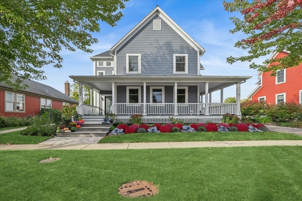 1023 Harris Road, Grayslake