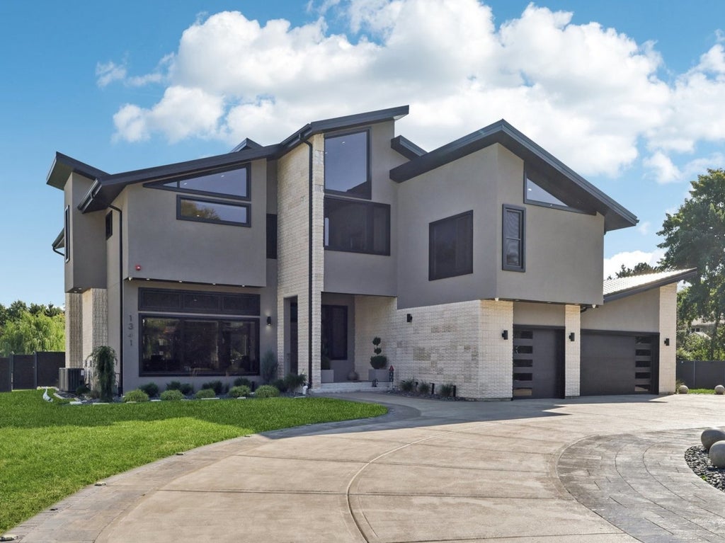 1341 Pfingsten Road, Northbrook, 60062