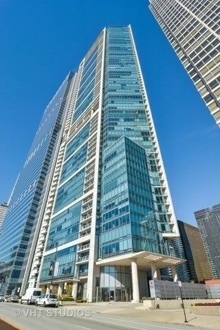 340 East Randolph Street 3505, Chicago