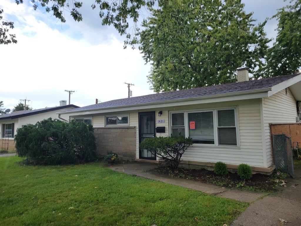 1421 Burnham Avenue, Calumet City