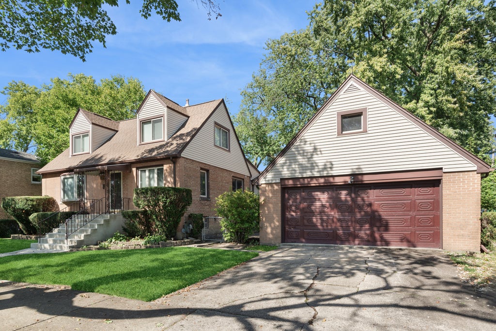 3850 Hull Street, Skokie, 60076