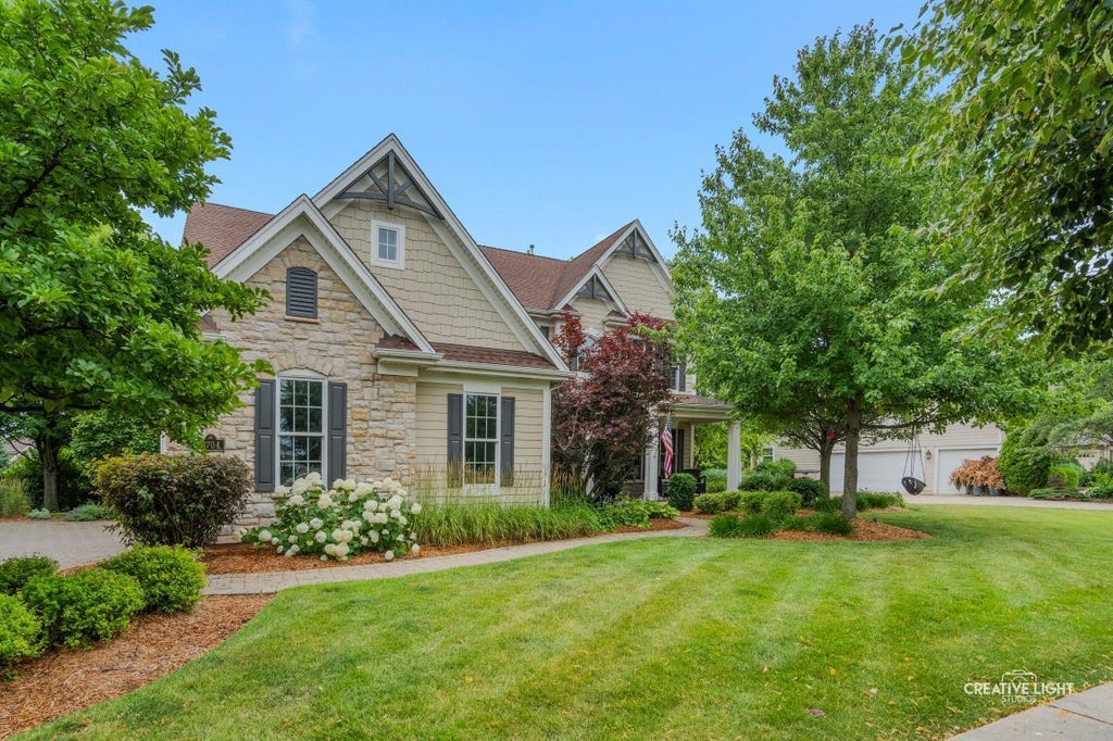 3704 Heathmoor Drive, Elgin