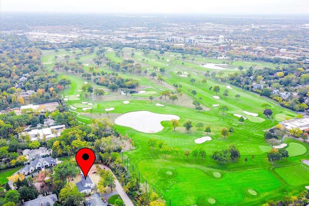 707 Brierhill Road, Deerfield, 60015