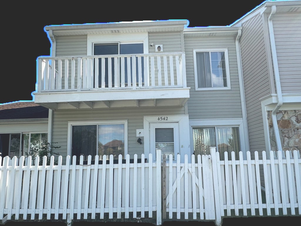 4542 Windsor Lane, Country Club Hills