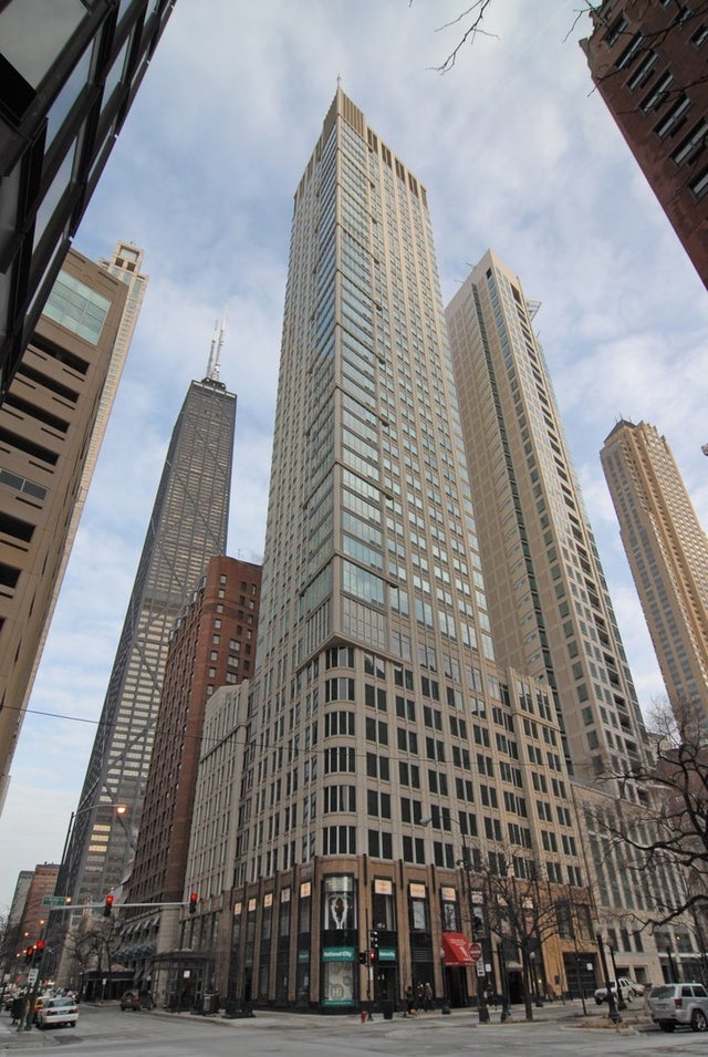 57 East Delaware Place 2503, Chicago