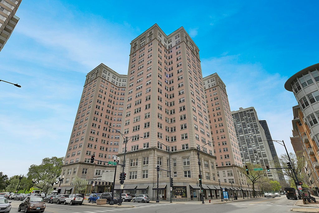 5555 North Sheridan Road 507, Chicago, 60640