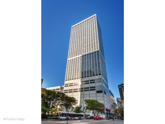 180 East Pearson Street 6103-6203, Chicago