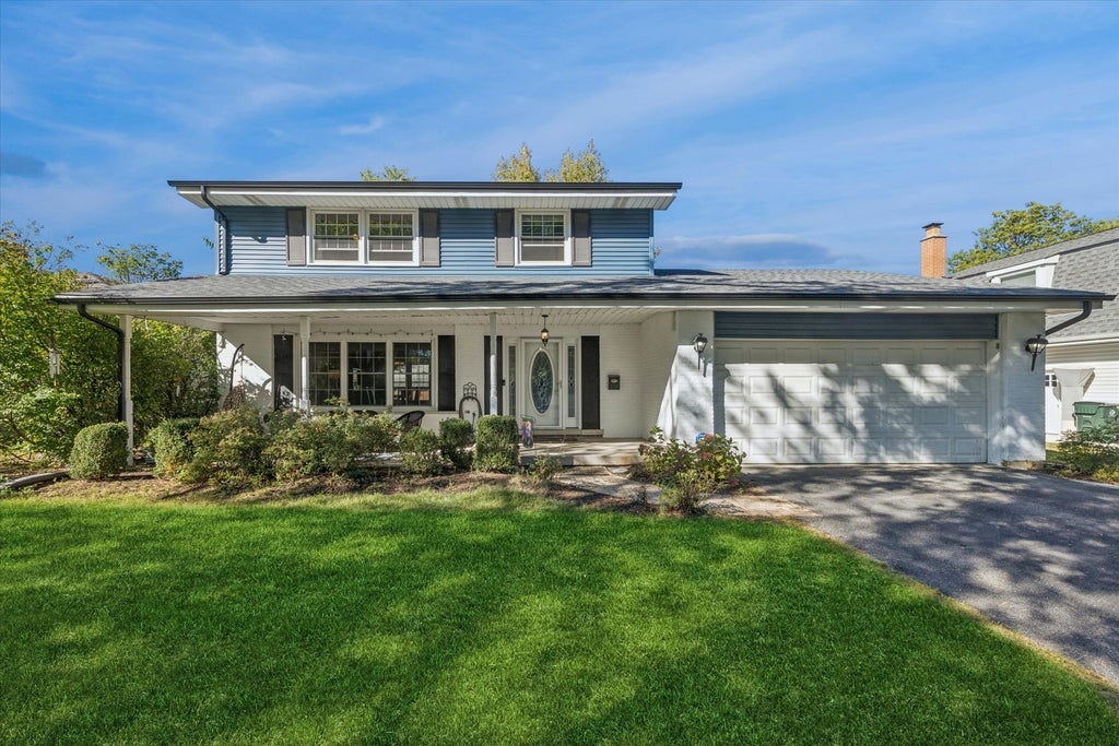 9s080 Stratford Place, Darien