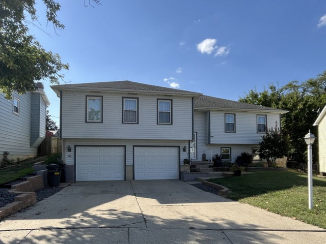 2131 North Oakcrest Court, Decatur