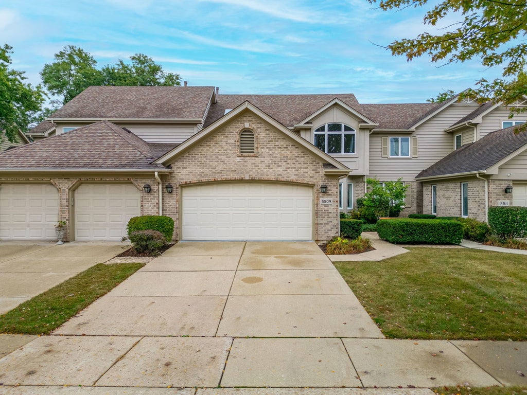 5509 Aspen Avenue, Downers Grove