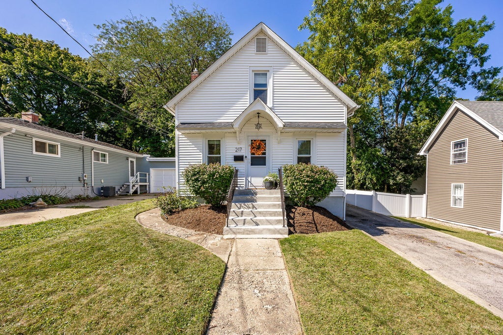 217 North 6th Street, St. Charles