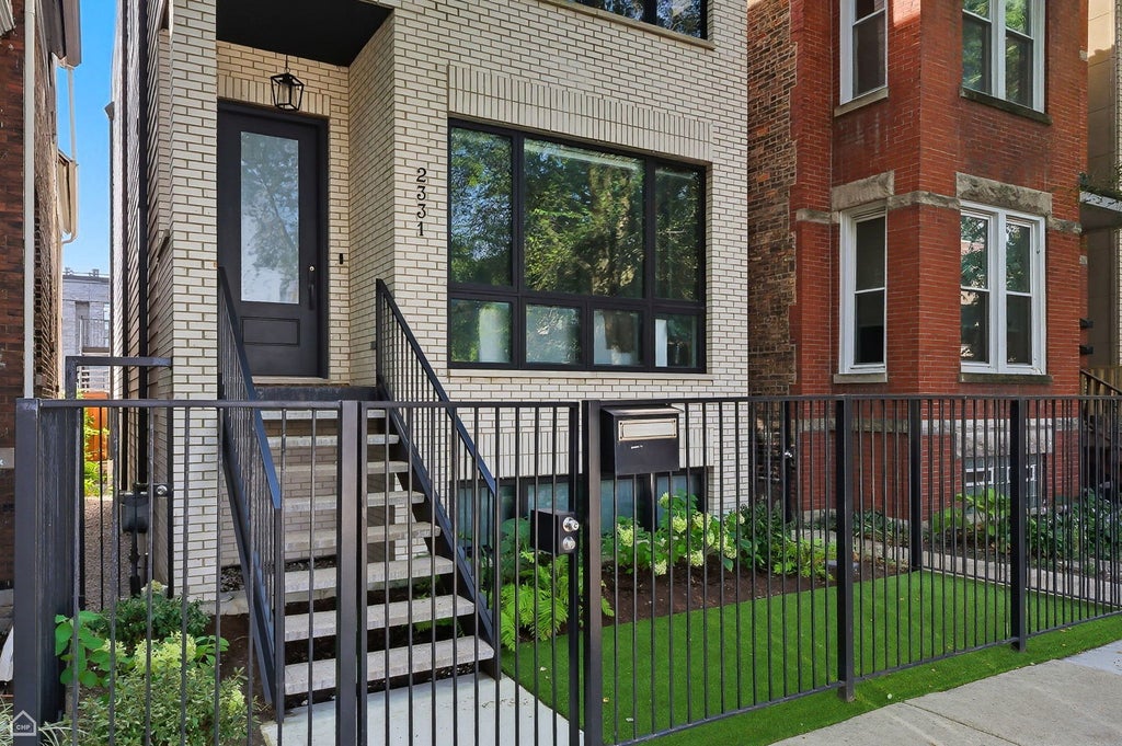 2331 West Montana Street, Chicago, 60647