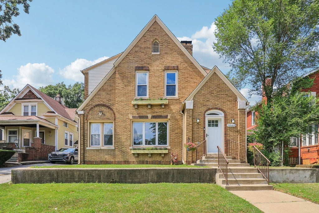 9944 South Prospect Avenue, Chicago