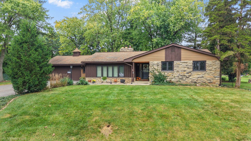 2630 Vale Court, Downers Grove