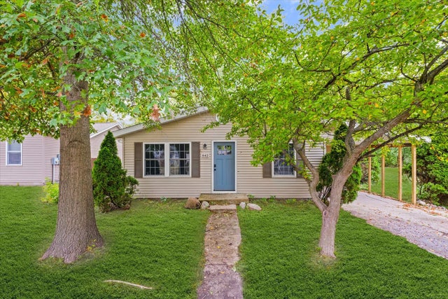 842 North Walnut Street, Monticello