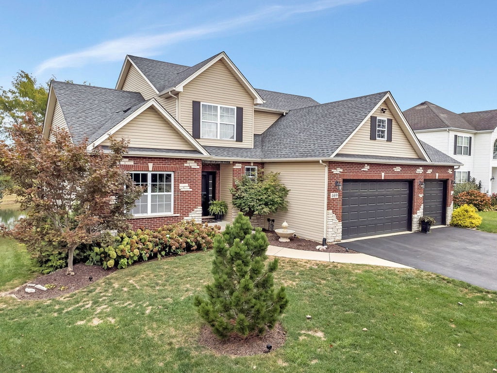 469 Kelly Avenue, Yorkville